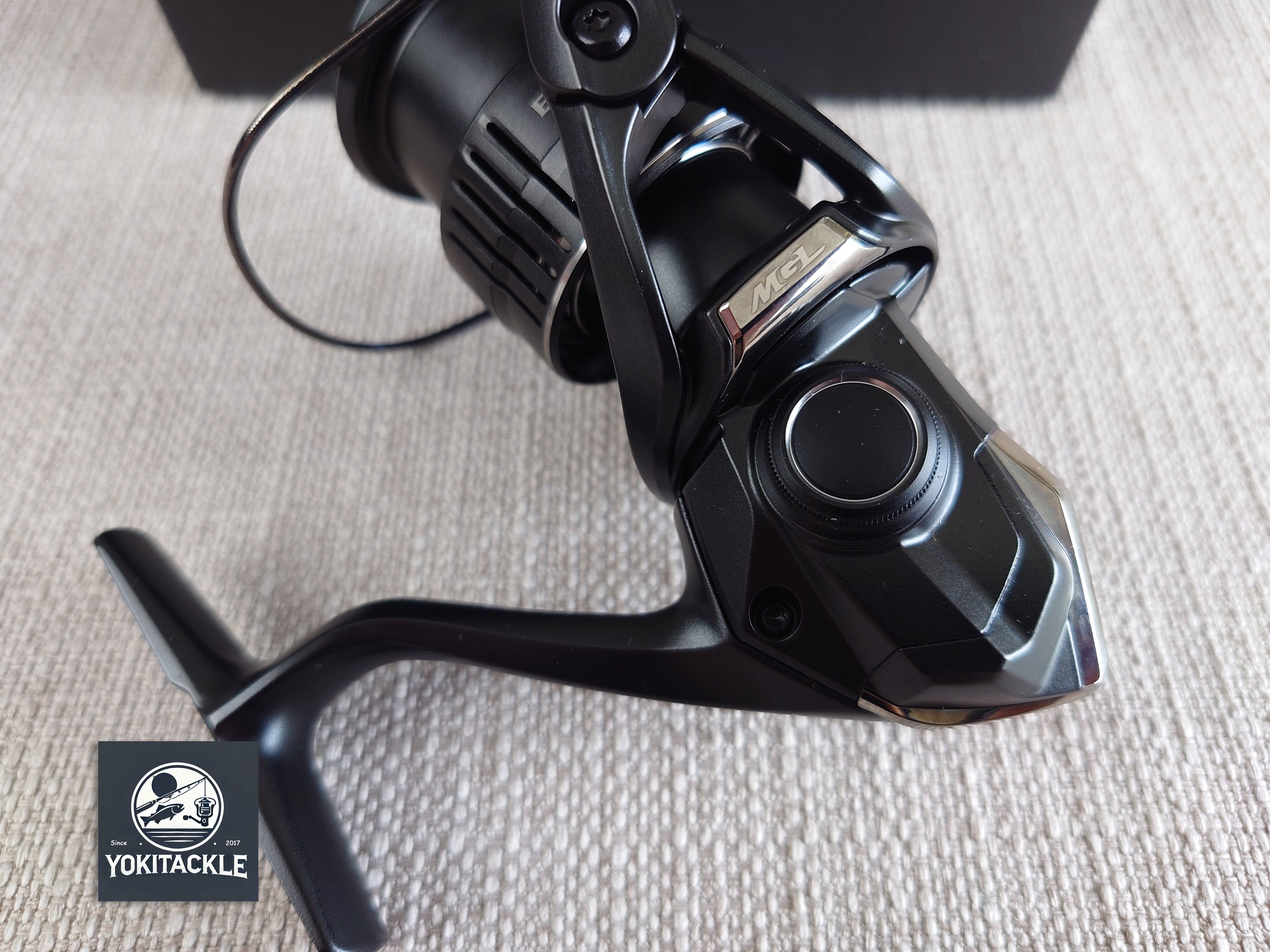 Brand New Shimano 21 EXSENCE C3000MHG Spinning Reel