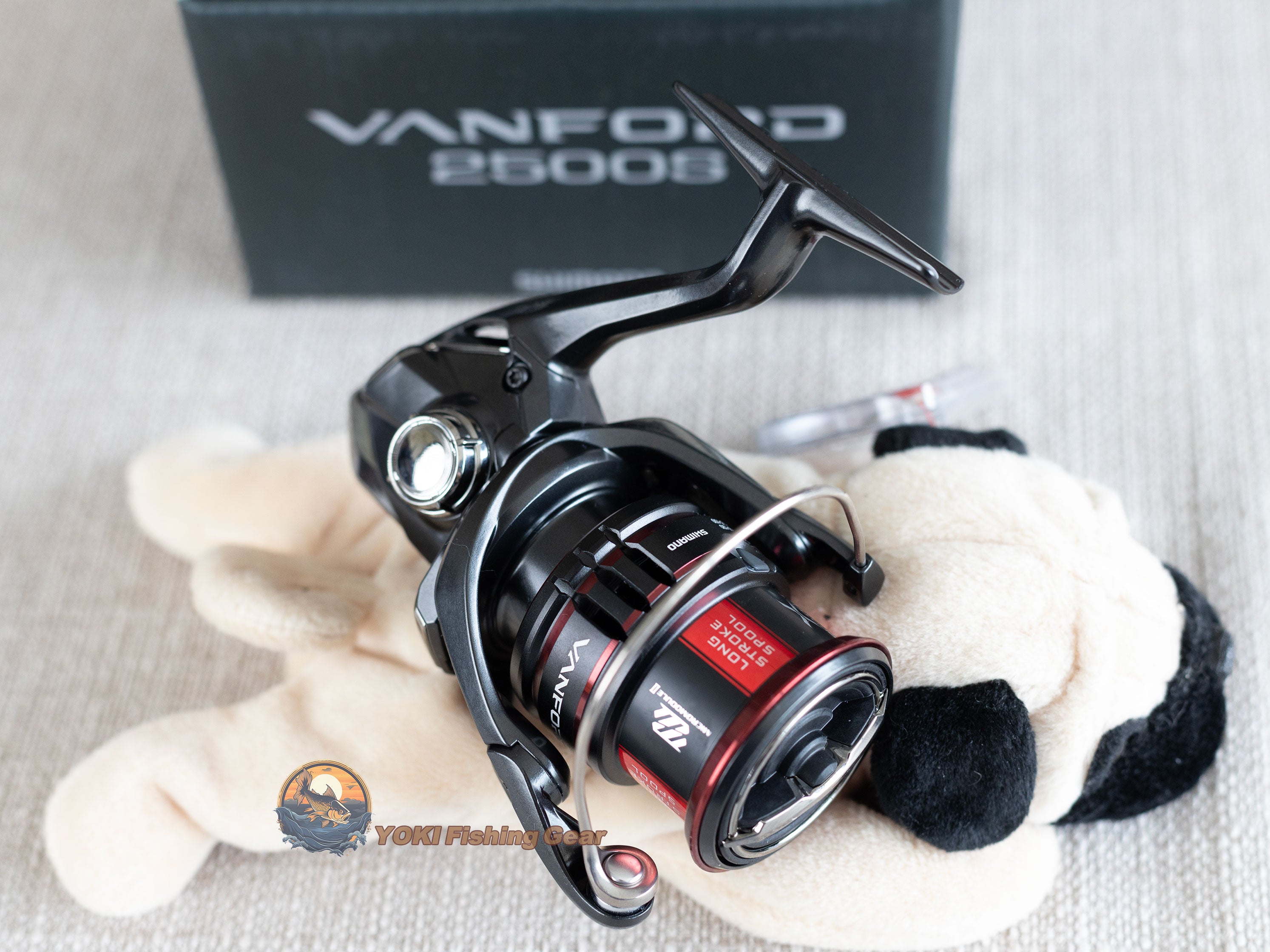 Brand New Shimano 20 VANFORD 2500S Spinning Reel