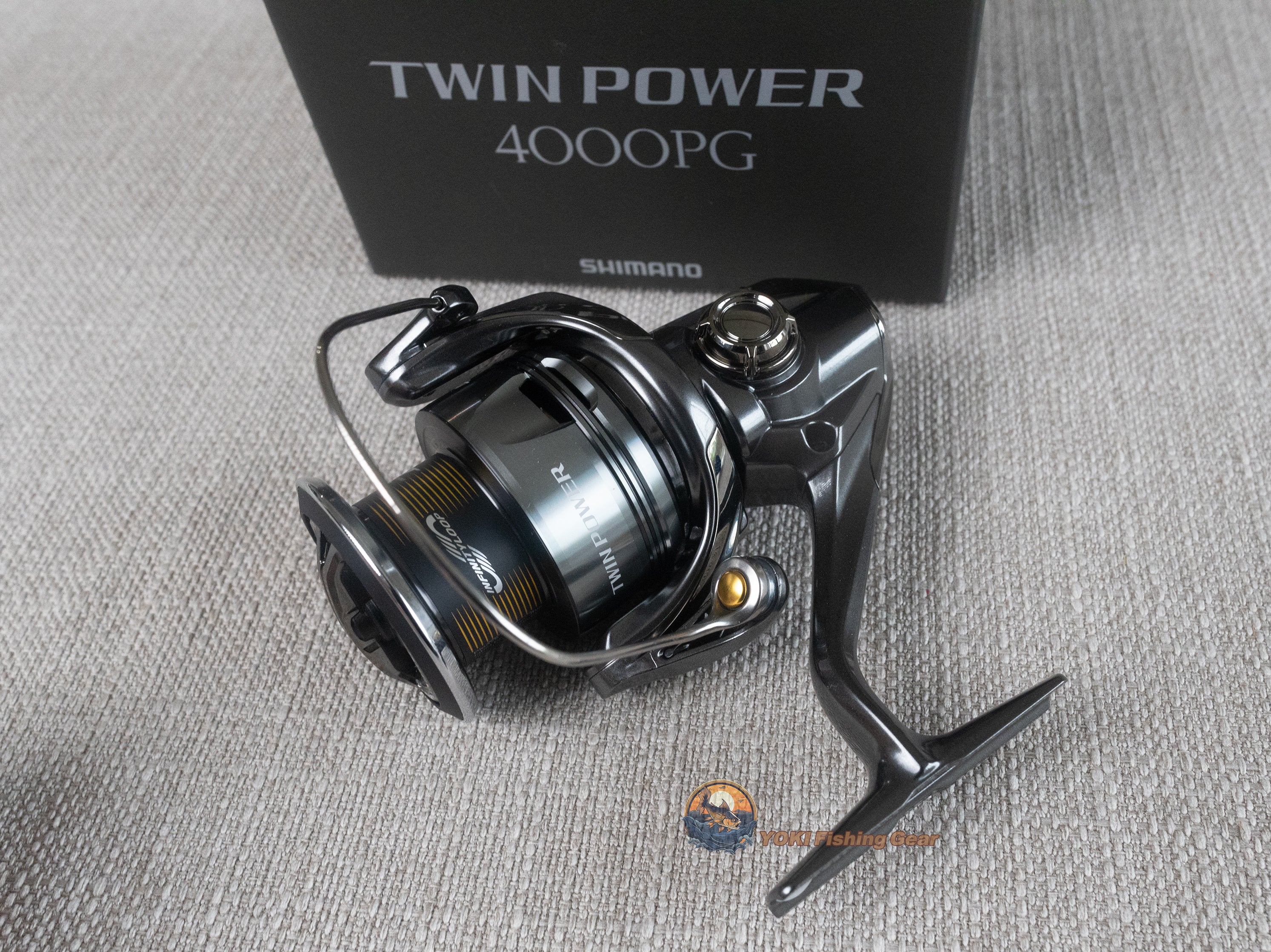 Brand New Shimano 24 Twin Power 4000PG Spinning Fishing Reel