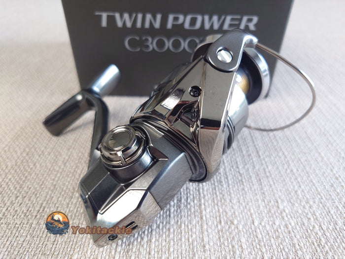 Shimano 24 Twin Power C3000XG Spinning Fishing Reel