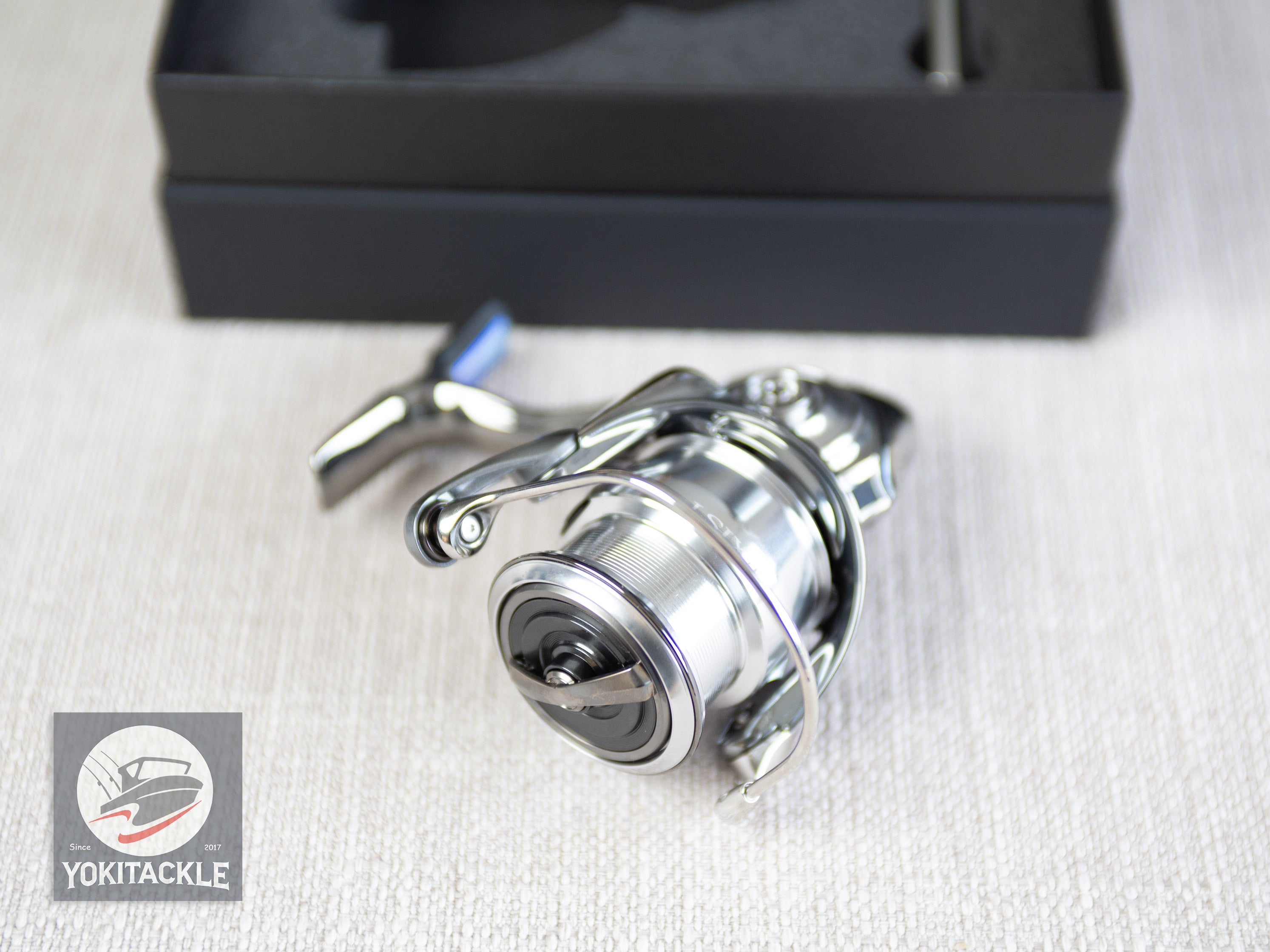 Brand New  Daiwa 22 EXIST LT 2500S-H Spinning Reel