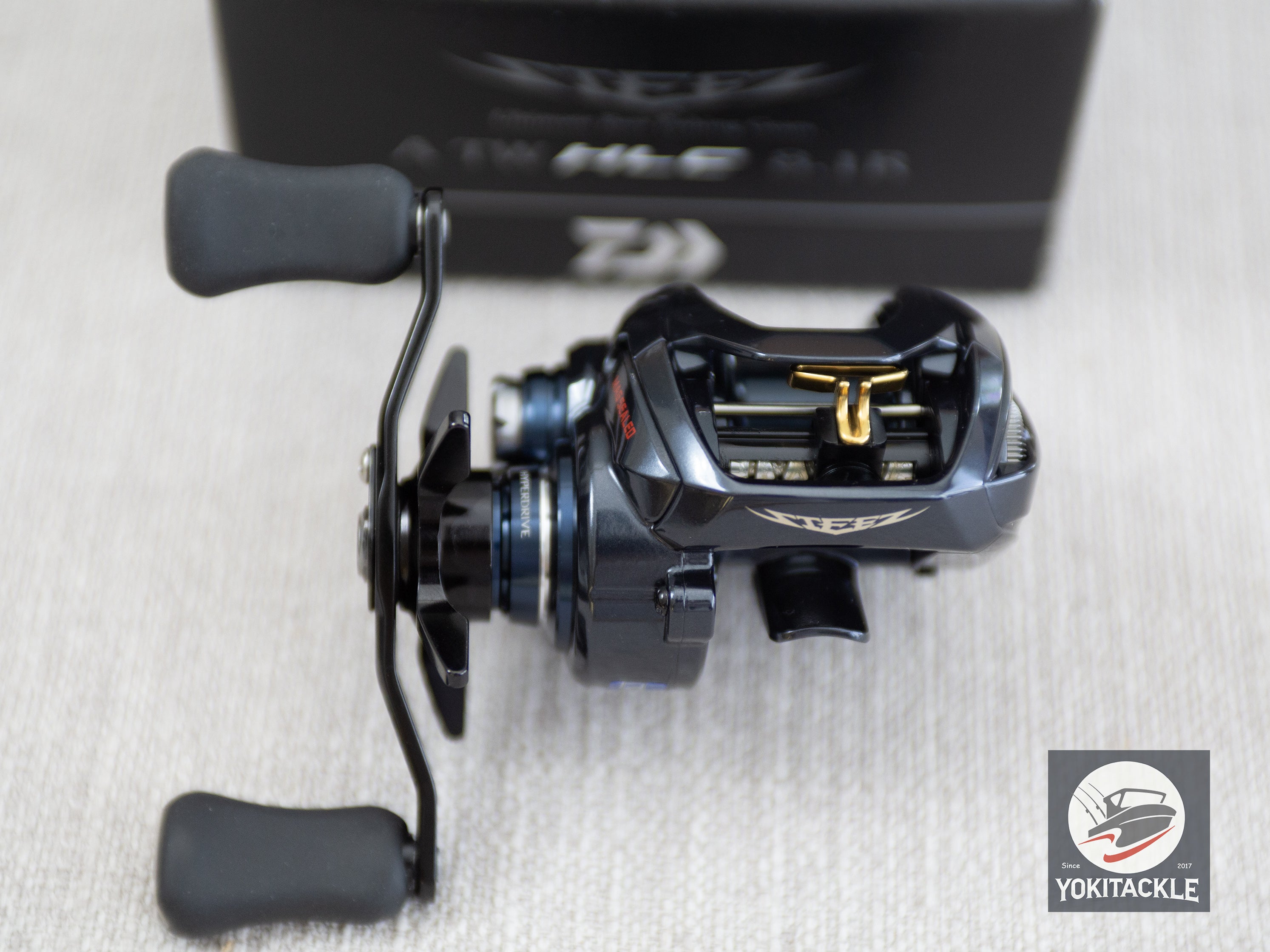 Daiwa STEEZ A TW HLC 8.1R Baitcasting Reel Right Handle