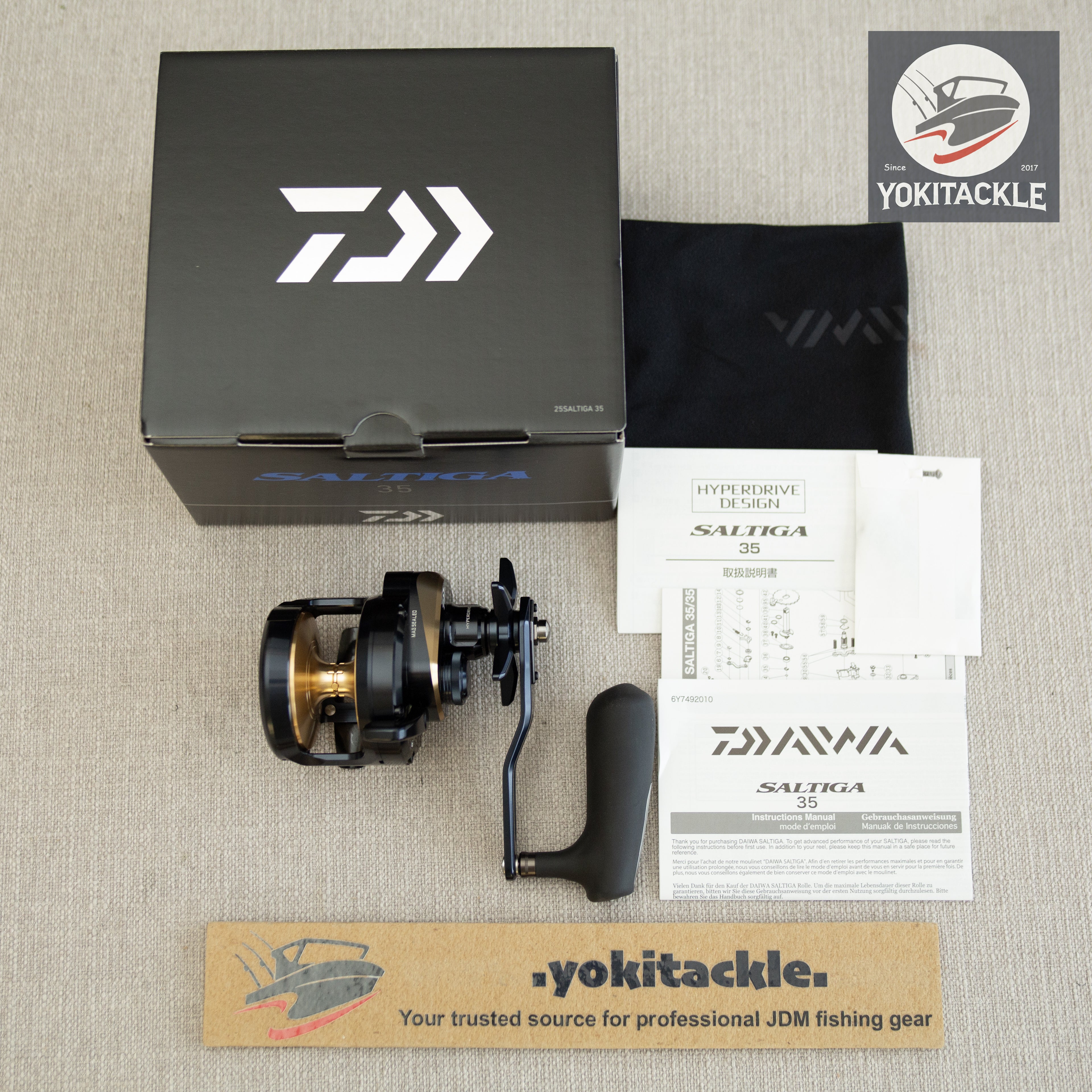 Daiwa 25 SALTIGA 35 Conventional Reel Right Handle