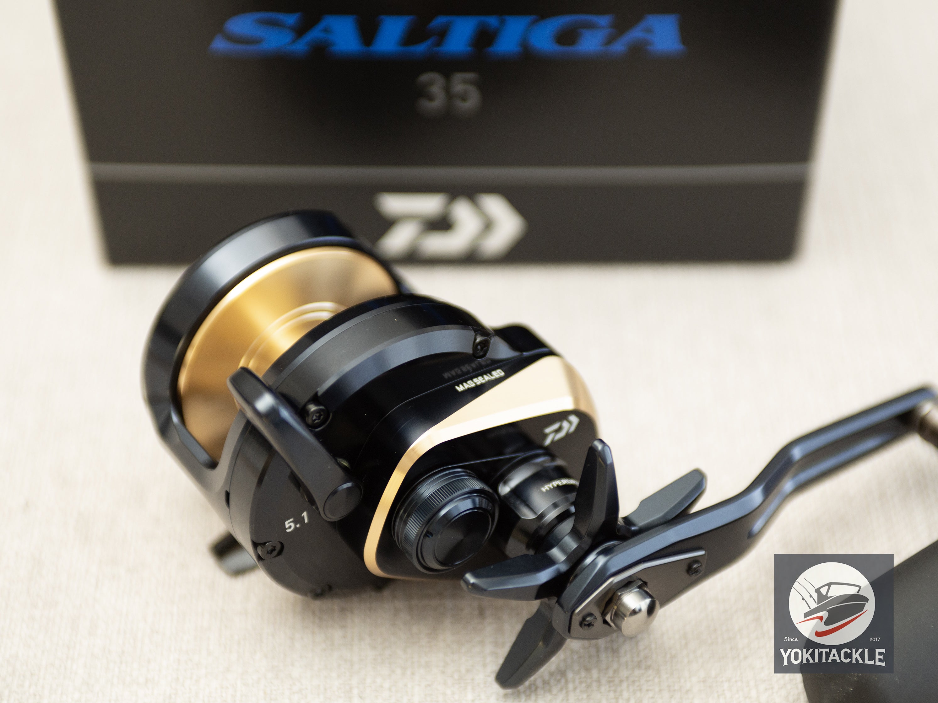 Daiwa 25 SALTIGA 35 Conventional Reel Right Handle