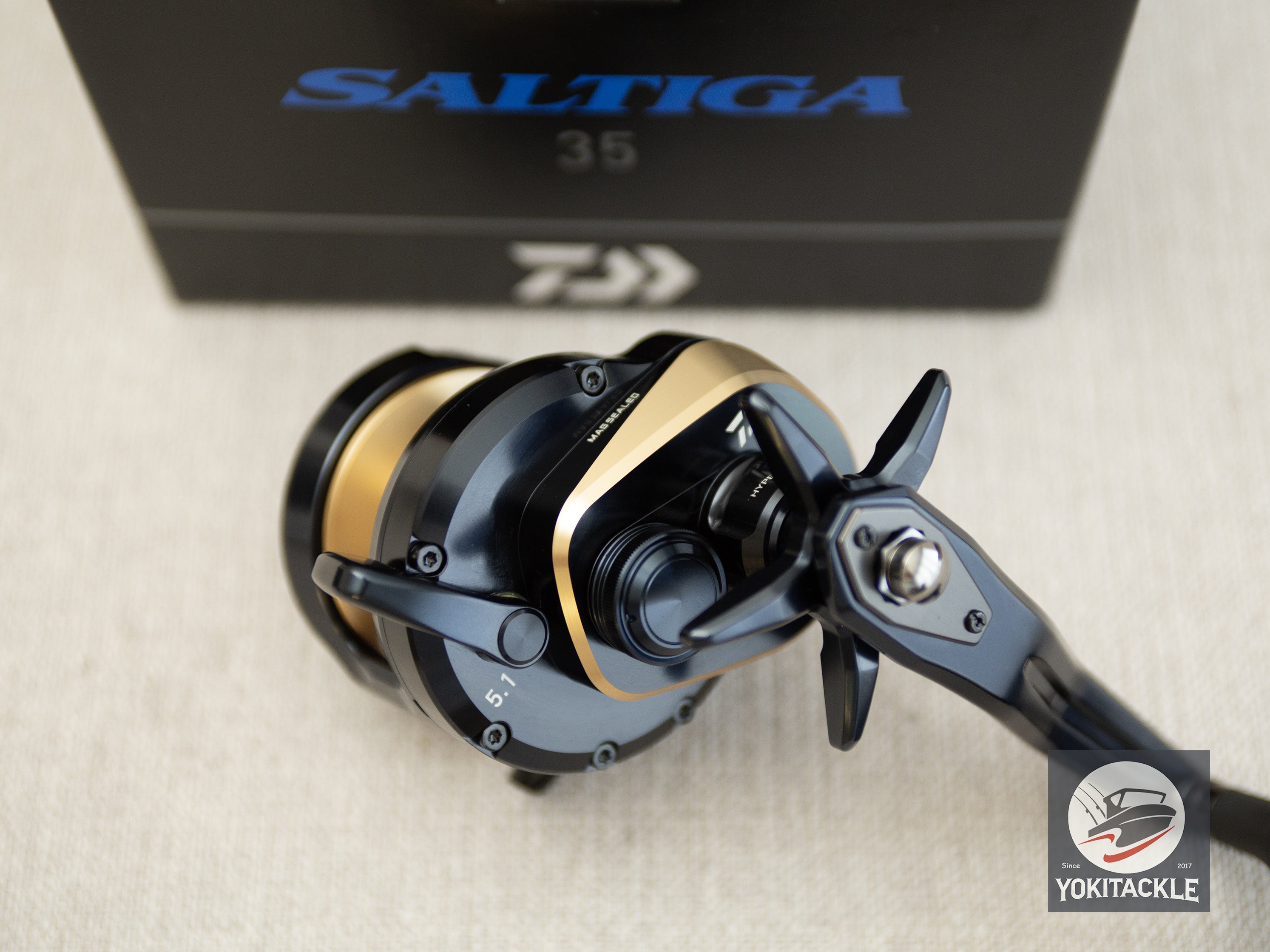 Daiwa 25 SALTIGA 35 Conventional Reel Right Handle