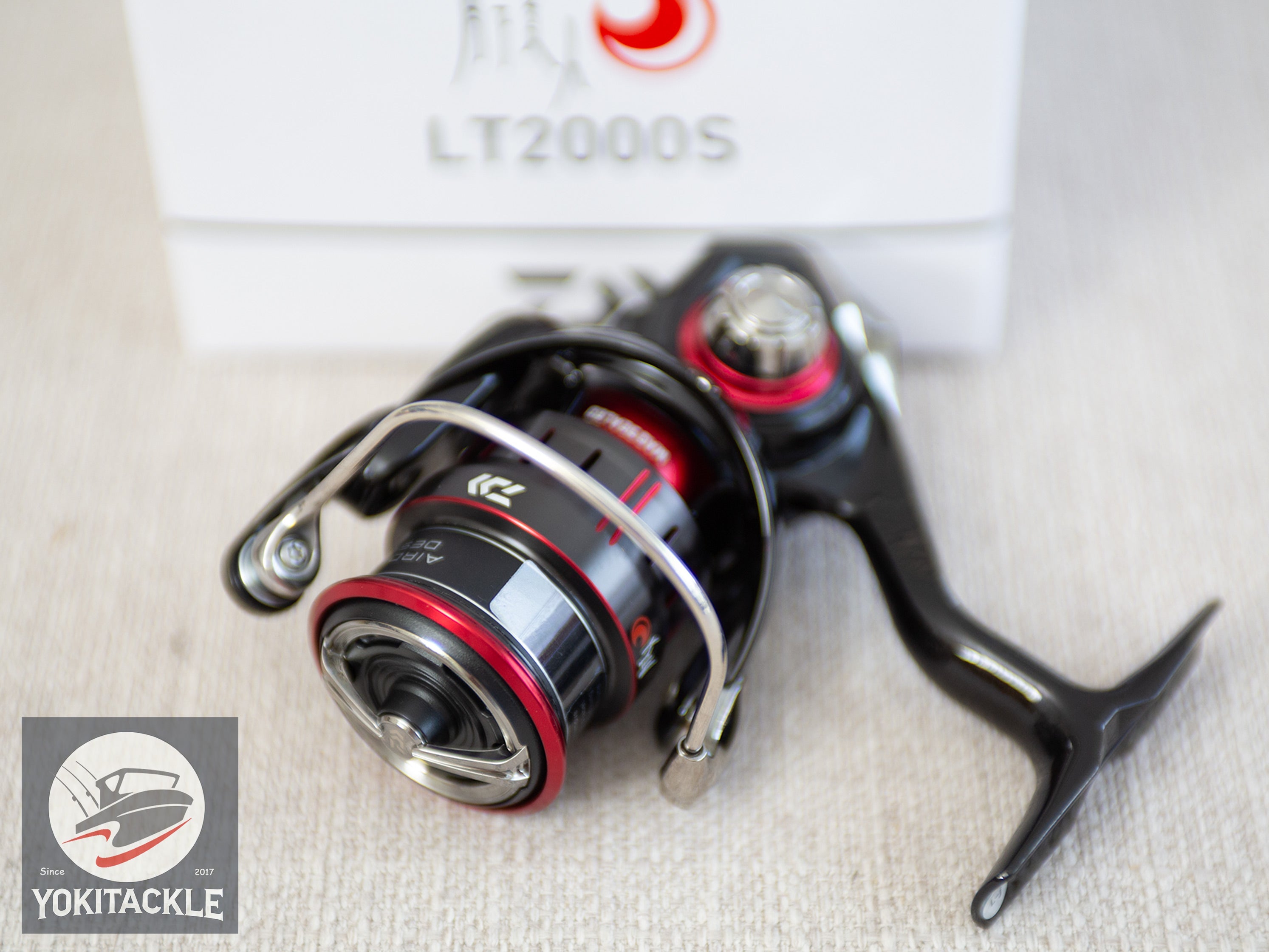 Daiwa 23 GEKKABIJIN LT2000S Spinning Reel