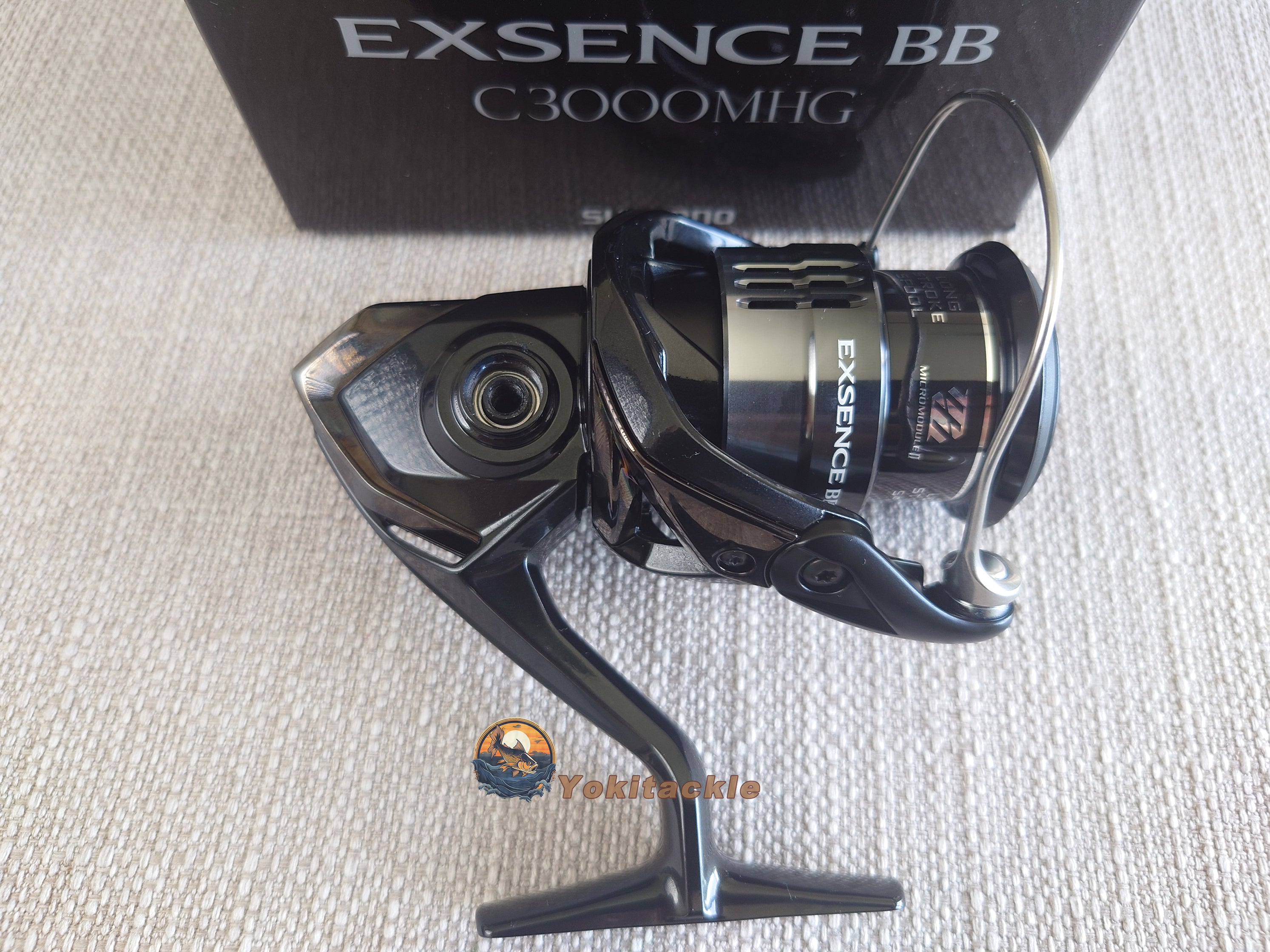 Shimano 24 Exsence BB C3000MHG Spinning Reel