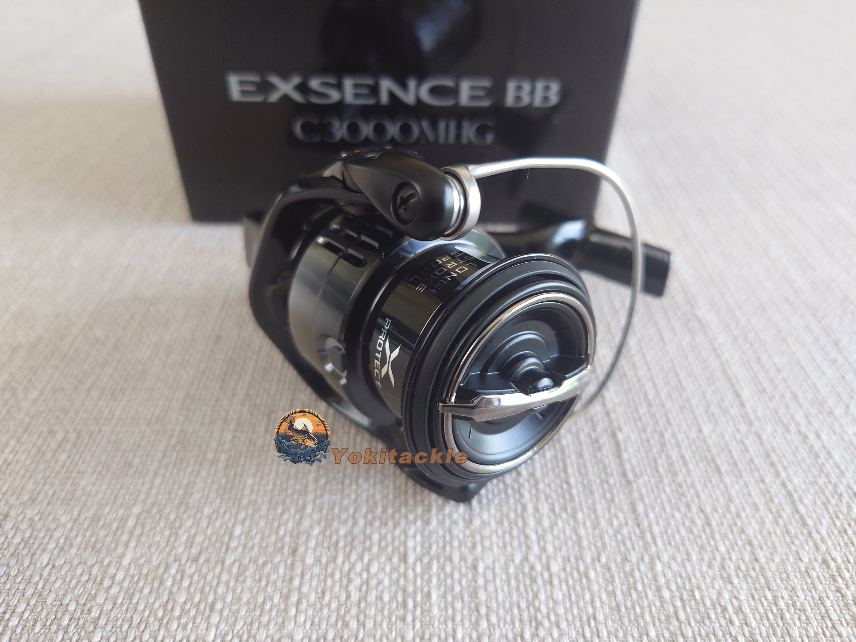 Shimano 24 Exsence BB C3000MHG Spinning Reel